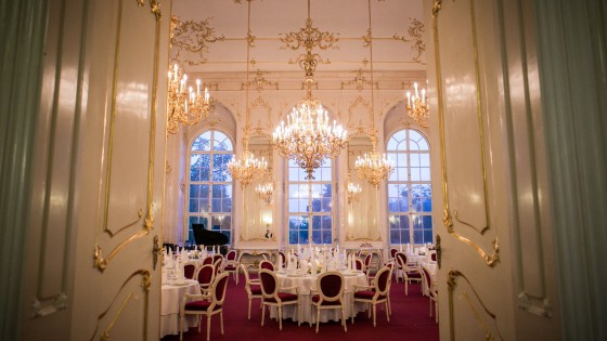 budapest party service gödöllői kastély esküvő helyszín